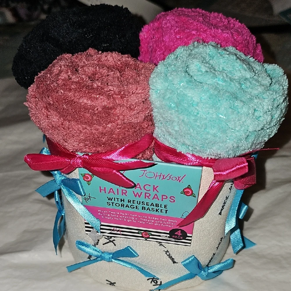 Betsey Johnson Hair Wraps/Towels 4-Pack